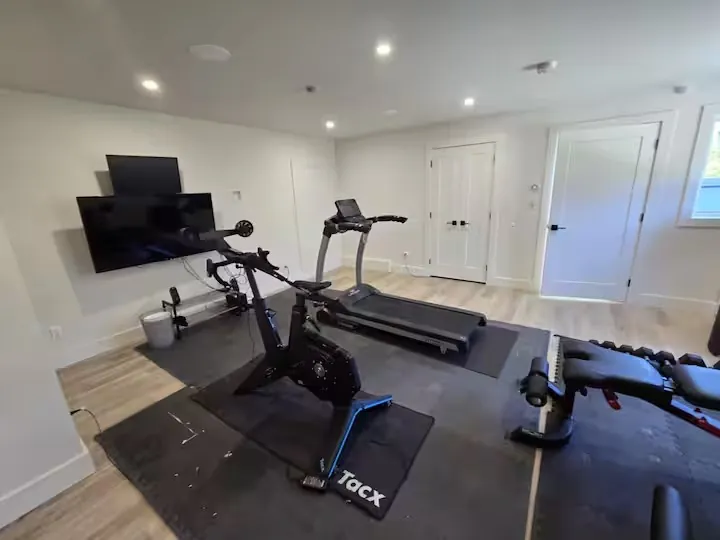 Smart home — home gym and weights