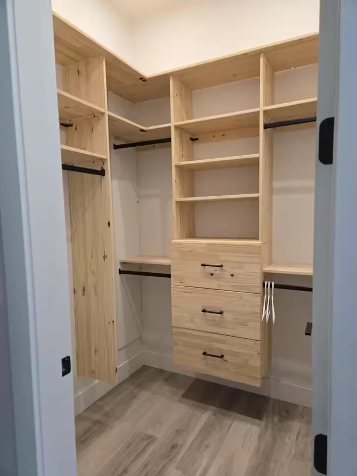 Smart home — second bedroom detail