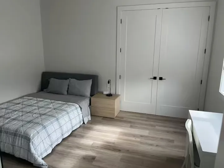 Smart home — third bedroom with queen bed